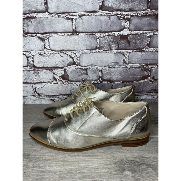 COLE HAAN Go To Collection Arden Gold Metallic Leather Oxfords Women Sz 10B US - Picture 6 of 16